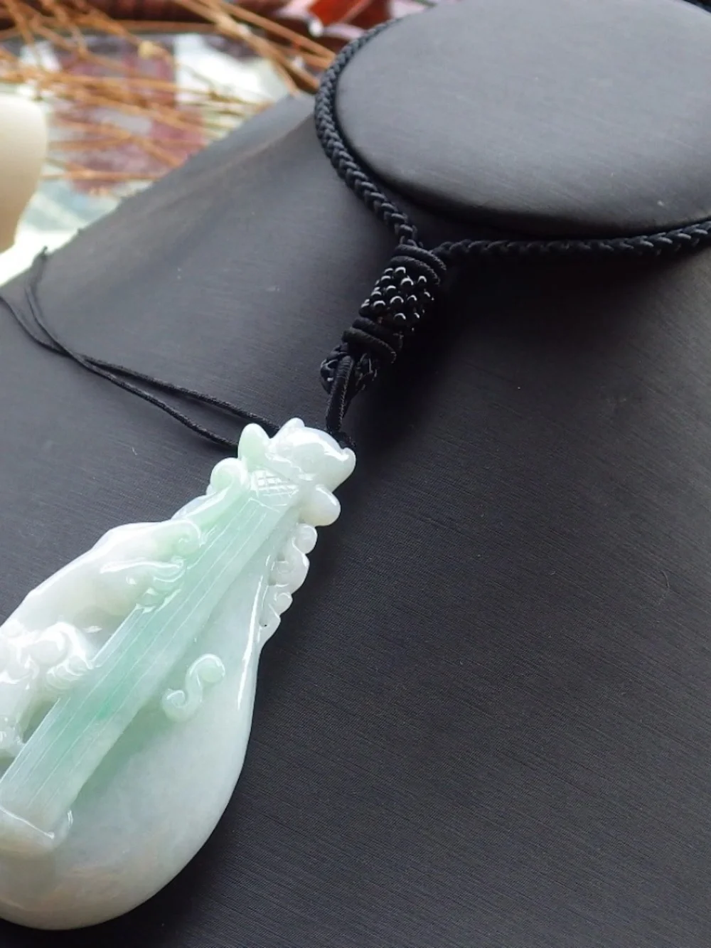 Certified Natural Myanmar Burma A Jade jadeite Dragon Pi Xiu Guitar Pendant